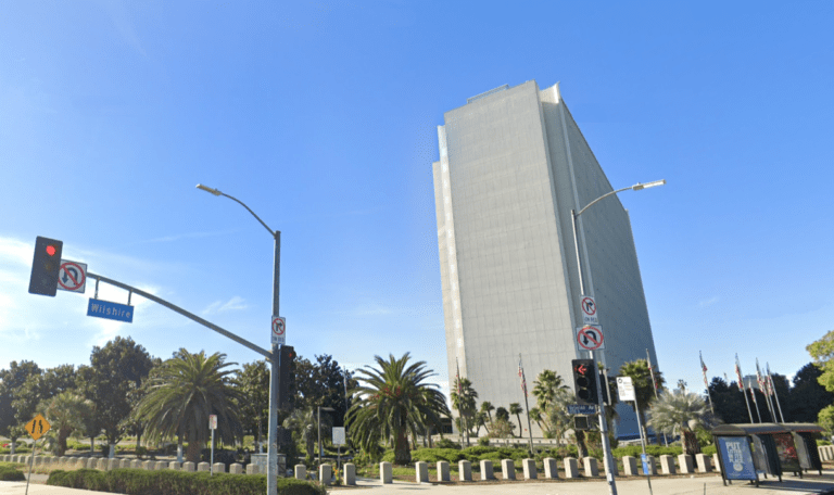 Picture of the Los Angeles Wilshire federal building